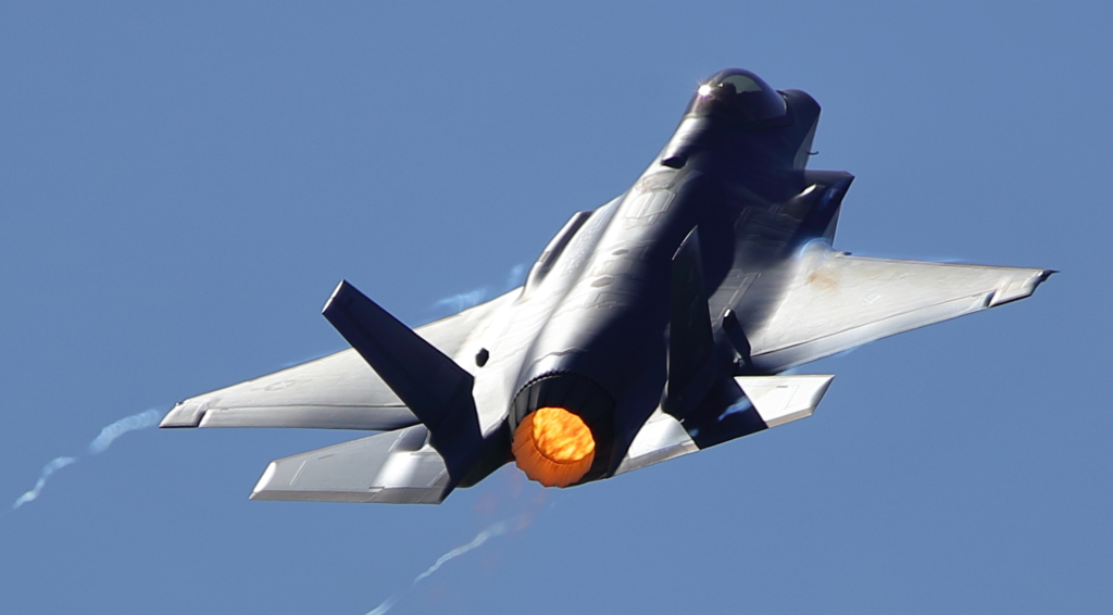 F35