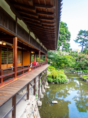 庭園の縁側