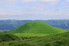 初夏の米塚