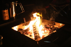 冬キャンプの焚き火は最高‼️