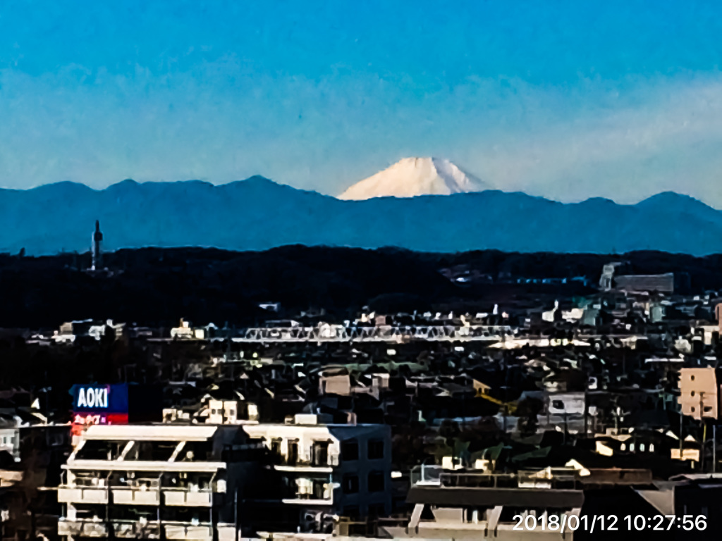 富士は日本一の山〜♪