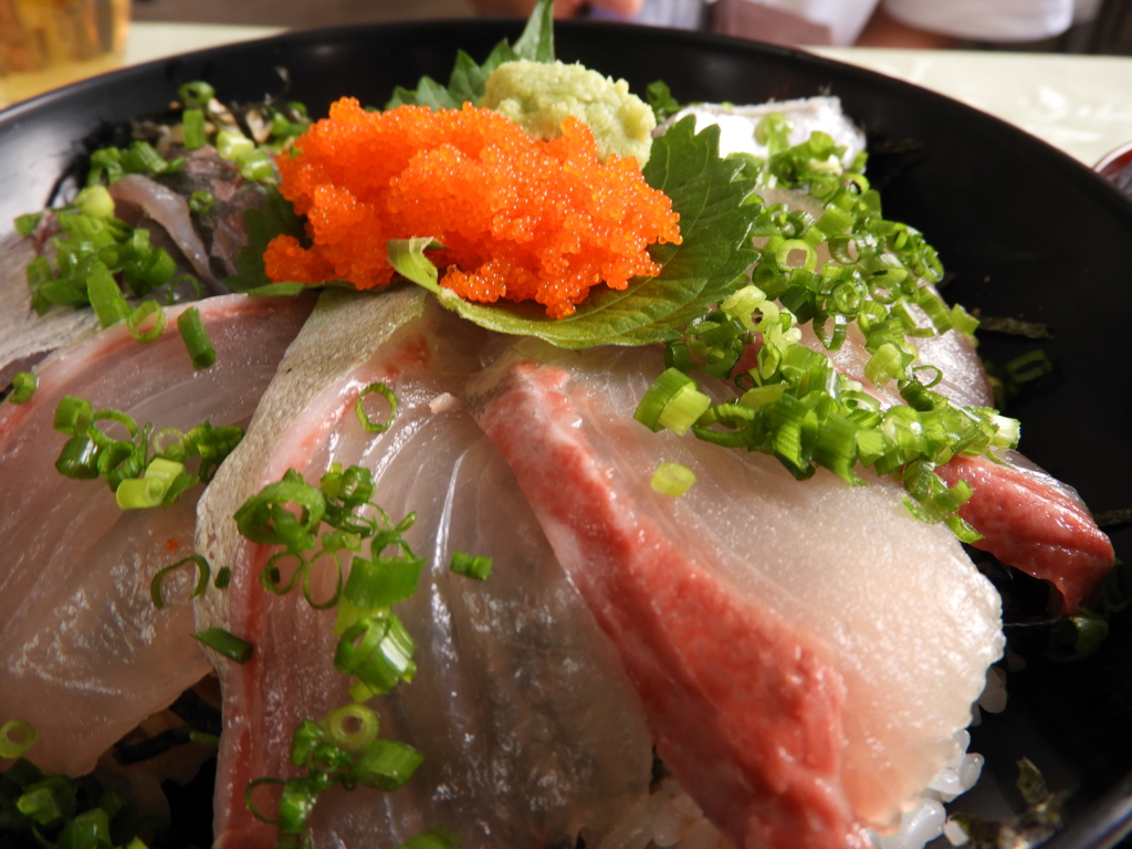 海鮮丼