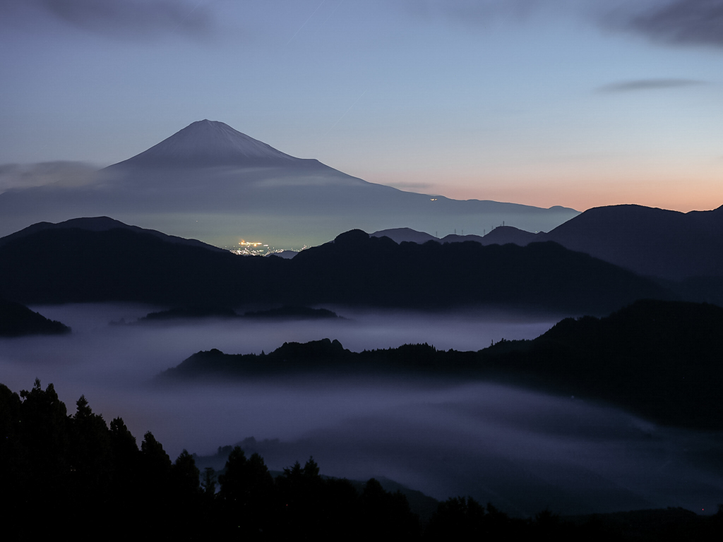 雲海ながれる