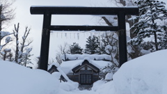 歌が登る「歌登神社」