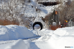 雪のトンネル