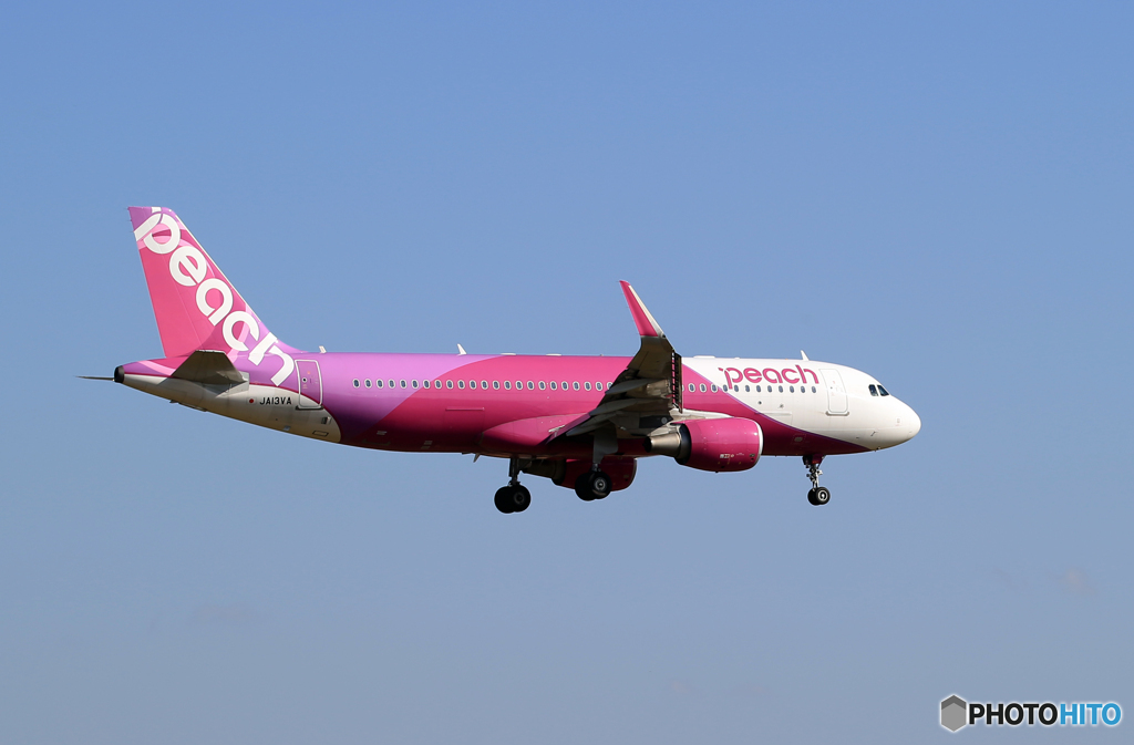 「はれー」peach A320-214 JA13VA  到着