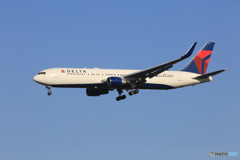 「遠い記憶」DELTA 767-332 N197DN