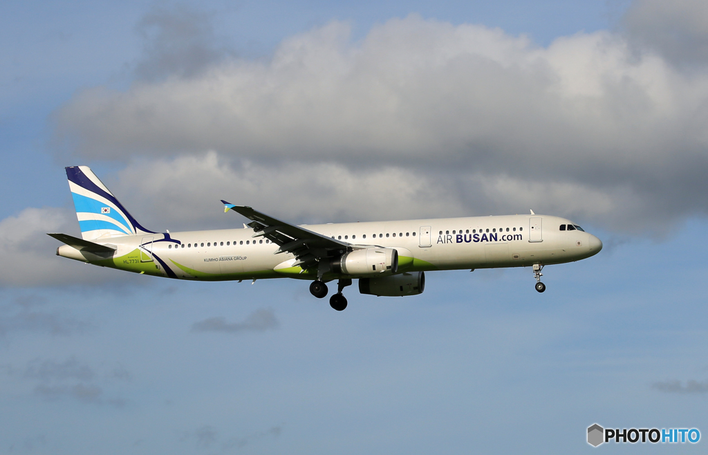 ☀「青い空」が一番 Air Busan A321-231 HL7731 着地前
