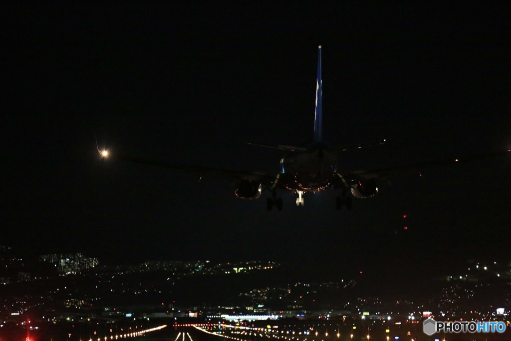 ✈初めての聖地巡礼に,手持ち撮影では難しいですね。