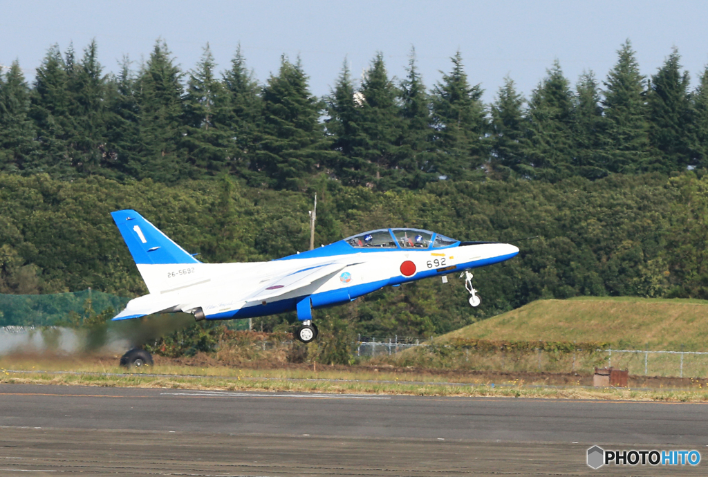 「良い空～」ブルーインパルス １番機上がります！