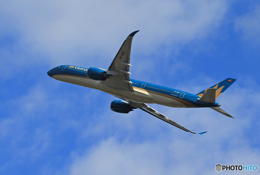  「晴れ」Vietnam A350-941 VN-A888　出発です