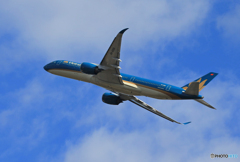  「晴れ」Vietnam A350-941 VN-A888　出発です