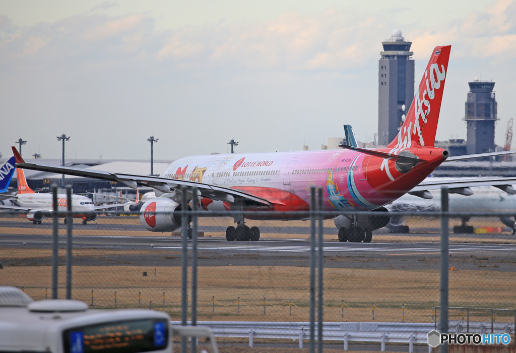 「空色」Air ASIA ロッテワールド　エアバスとBUS