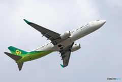 「ブルー」  春秋航空 737-86N JA03GR 出発です