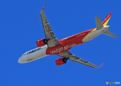 「青い日」 VietJet Air A321-271N 飛び立ちです