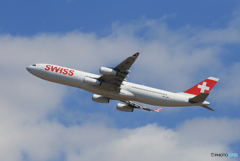 「青い空」が一番 SWISS A340-313 HB-JMC