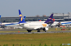 「青い空」が一番 Mongolian 737-8SH JU-1015出発です