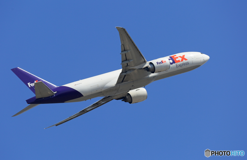 「ぶるー」 FedEx 777-FS2 N885FD Takeoff ☮