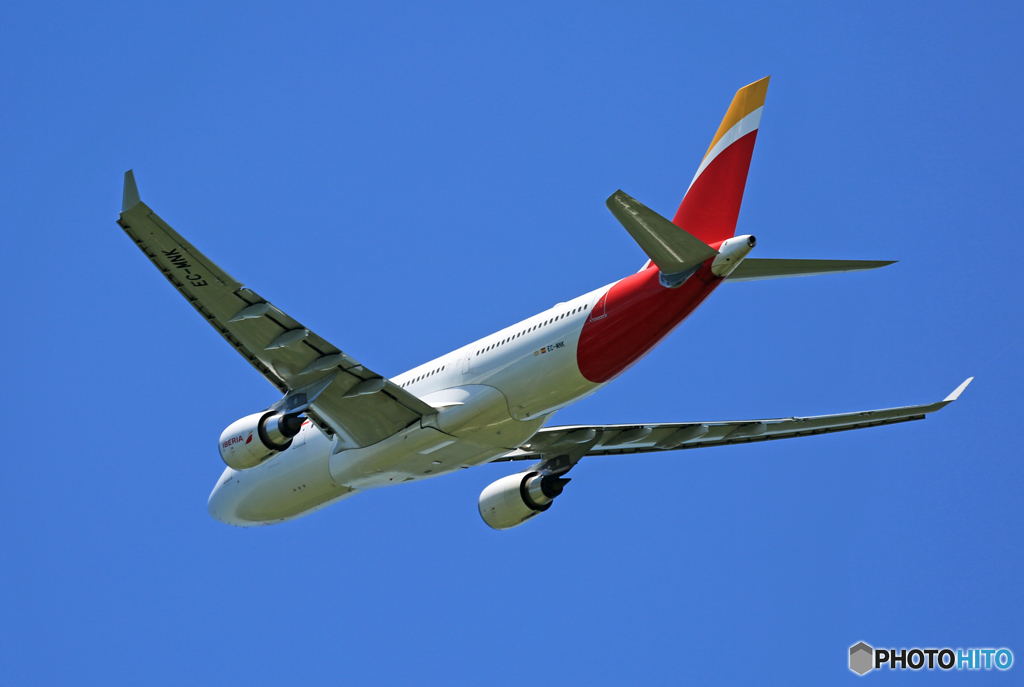 「空色」 IBERIA A330-202 EC-MNK 飛行