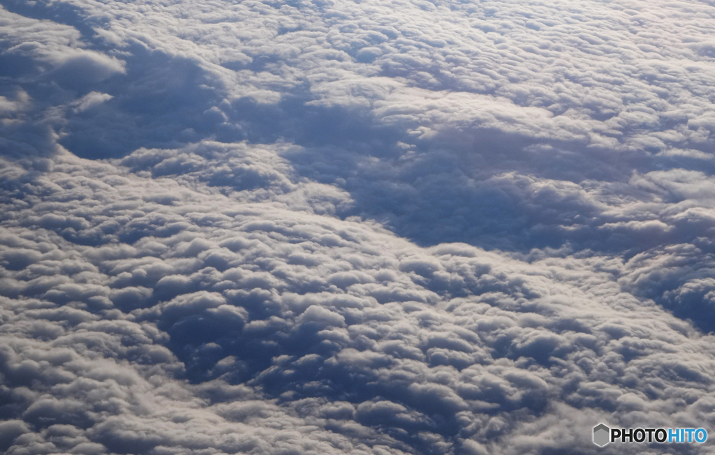 ☁「雲」✈丸窓・ 11,000mのもふもふ (2)☮