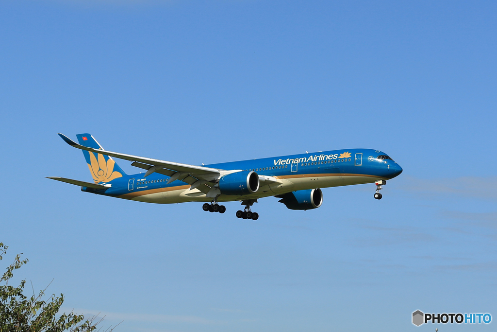 「青い空」が一番 Vietnam A350-941 VN-A889