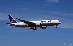 「群青」UNITED 777-222 N224UA 通過