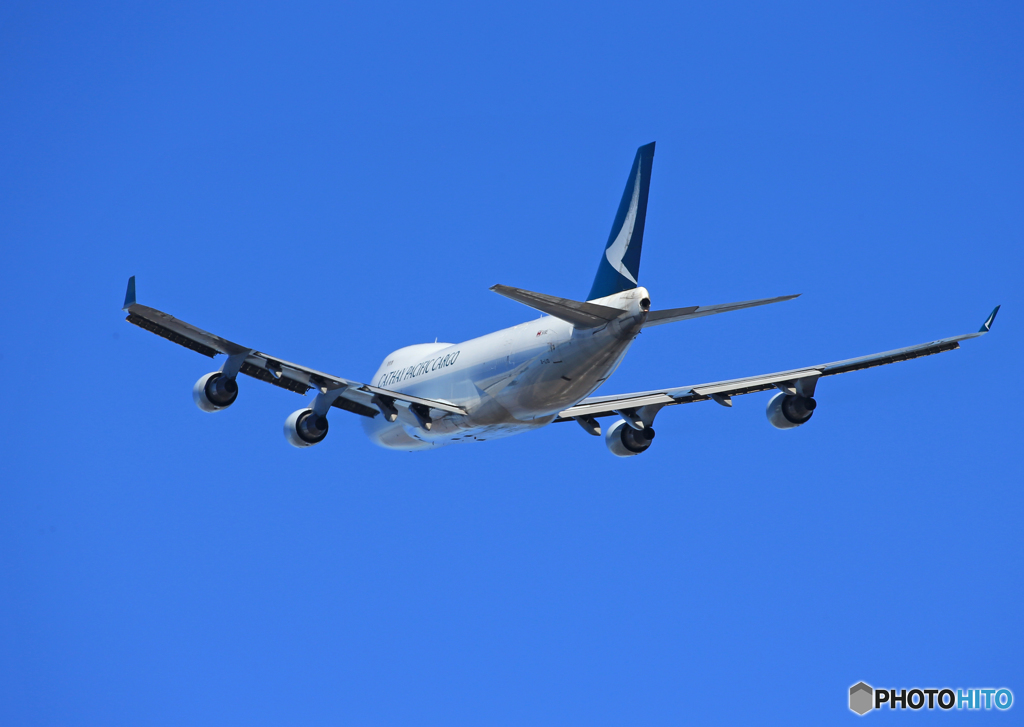 「青い空」が一番☀ Cathay 747-467F 出発です