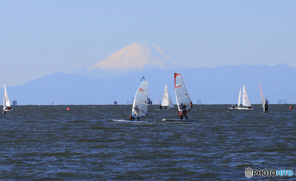 「あおいそら」富士山が見える浜辺