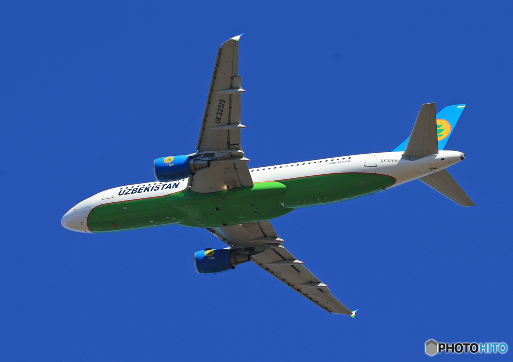 「スカイ」 Uzbekistan A320-214  Takeoff 