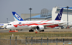 「青い空」が一番 LOT 787-9 PROUD SP-LSC出発