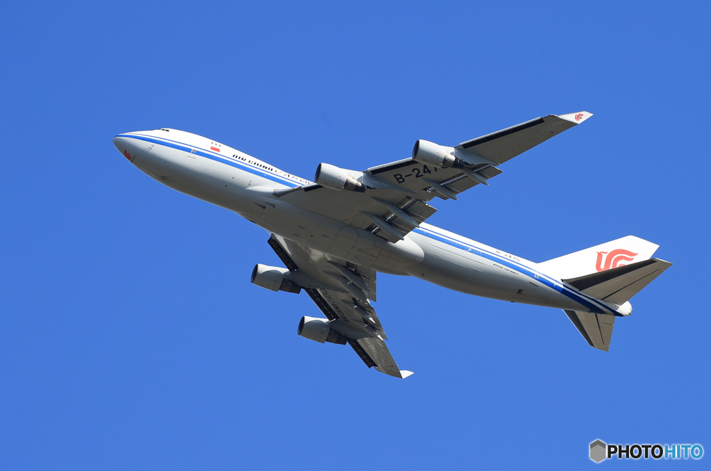 「青色」China 747-400 B-2475  出発です