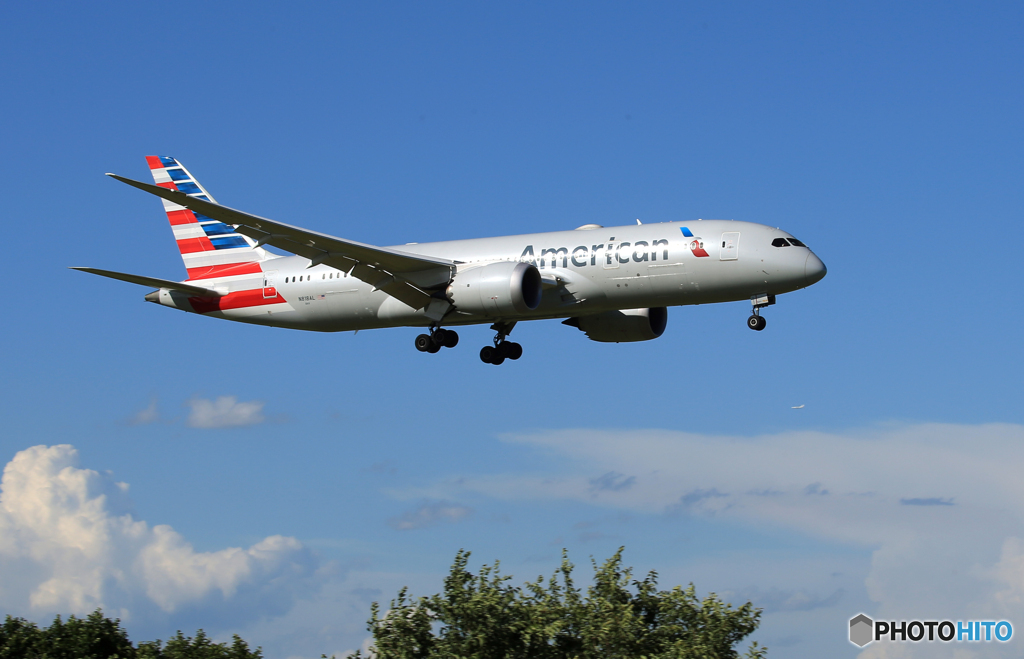 「群青」American 787-8 N818AL 着陸
