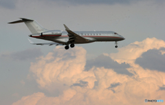 「令和」VistaJet Malta ボンバルディア6000 Landing