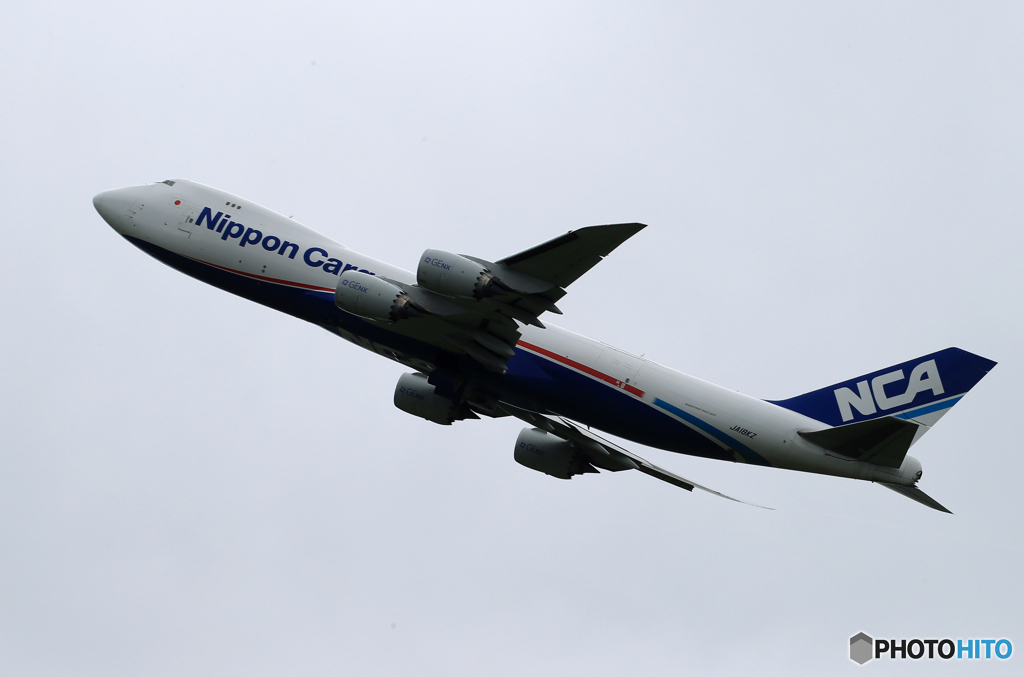 「☁」 NCA 747-8KZF JA18KZ 離陸