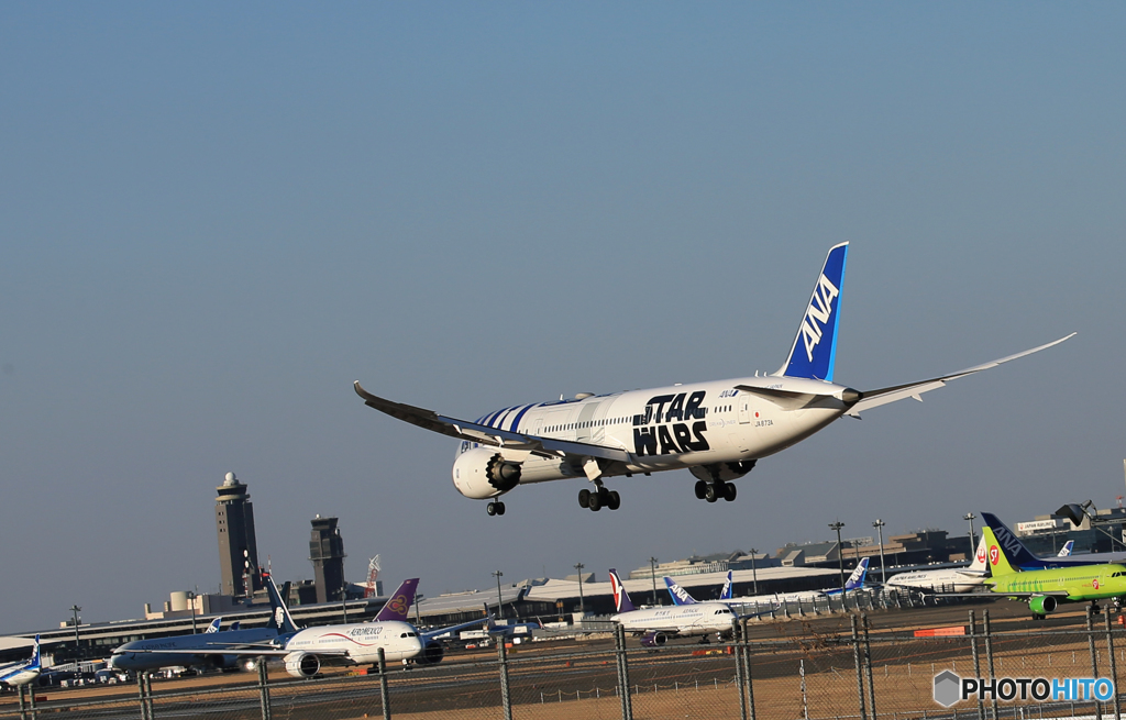 「群青」 ANA 787-8 JA873A 到着