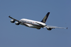 「青」 Singapore A380-841 9V-SKG 離陸