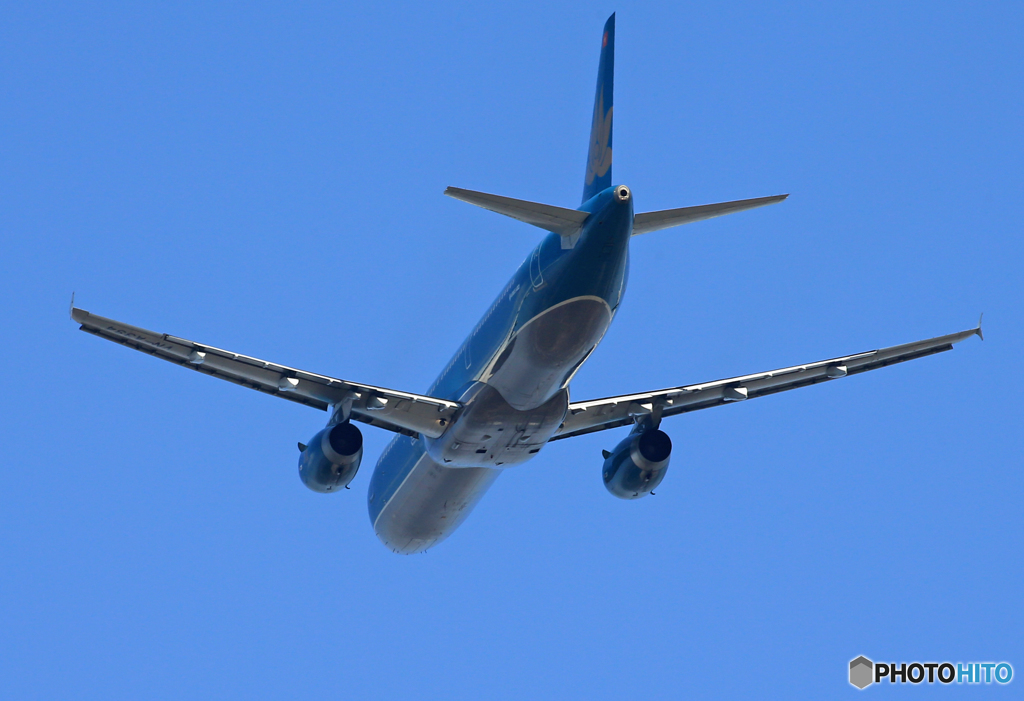 「青い空」が一番 Vietnam A321 出発です