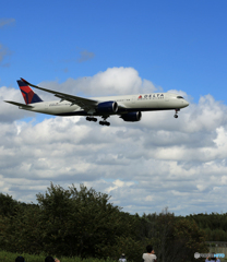 「青色」 DELTA A350-941 N505DN 到着です