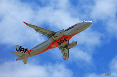 「青色が好き」 Jetstar A320-232 JA21JJ 飛ぶ
