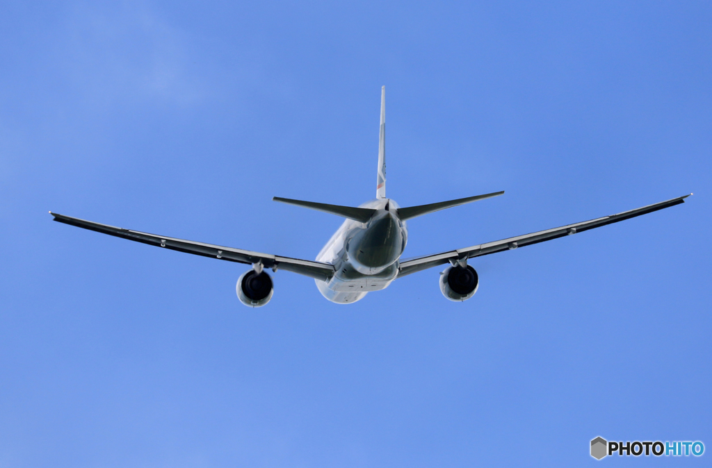 「そらー」  CATHAY 777 飛び立ちです