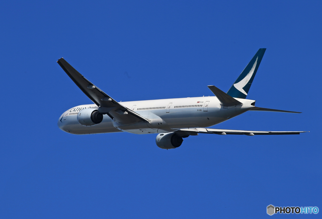 「晴れ」CATHAY 777-367 B-HNI  離陸です