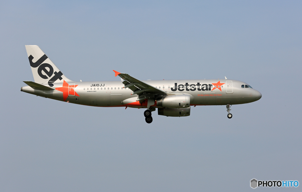 「そらー」 Jetstar A320-232 JA10JJ Landing