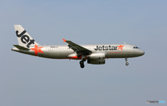 「そらー」 Jetstar A320-232 JA10JJ Landing