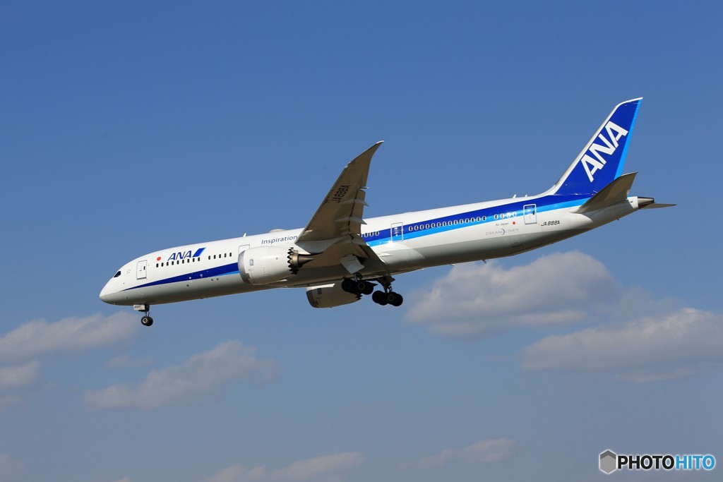 「SKY」 ANA 787-9 JA888A 到着です