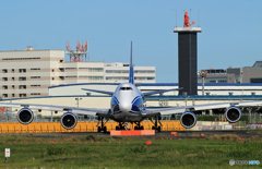 「群青」Air Bridge Cargo 747-8 VQ-BRH  出発です