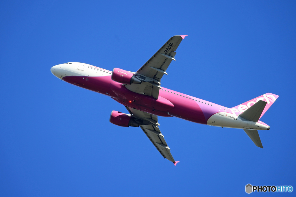  「晴れ」peach A320-214 JA805P 出発