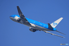 「空色」KLM 777-206 PH-BQI Takeoff 
