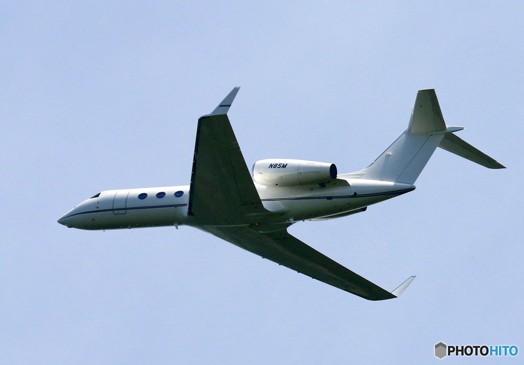 「青空」 プライベート機ガルフG350/450 N85M 飛ぶ