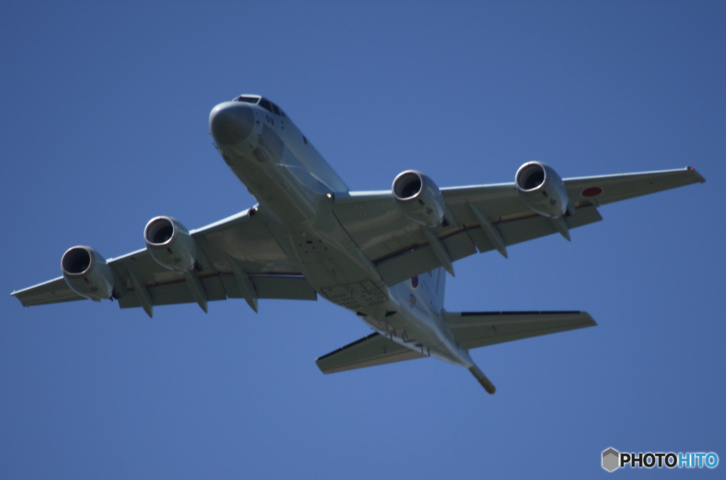 「空色」海上自衛隊　対潜哨戒機　P-１