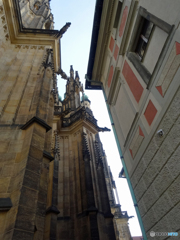 チェコ・プラハ（８９３）プラハ城の隙間